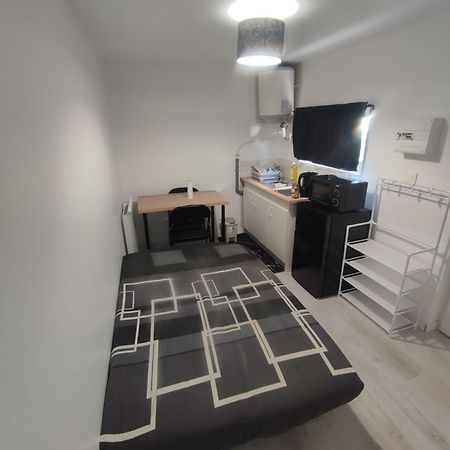 Apartamento Petit F2 Meuble Independant Limay Exterior foto